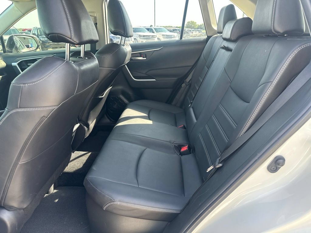 Used 2022 Toyota RAV4 XLE Premium AWD/4WD image 26
