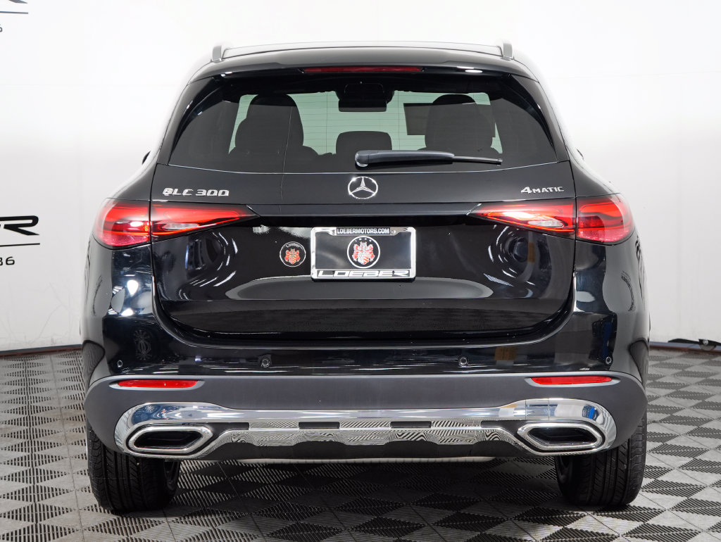 Used 2026 Mercedes-Benz GLC 300 4MATIC image 4