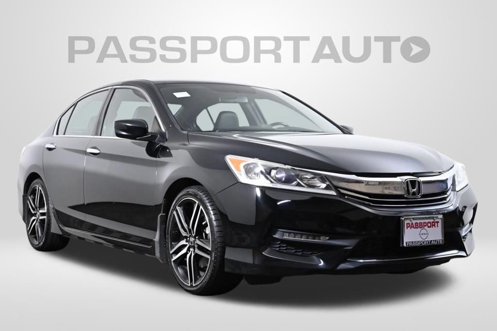 Used 2017 Honda Accord Sport image 3