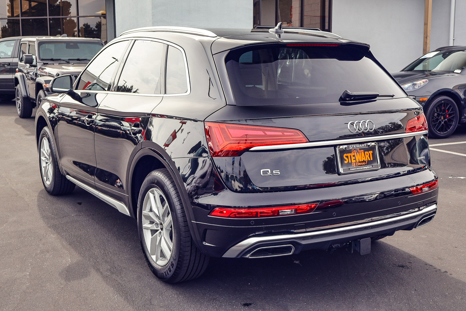 Used 2023 Audi Q5 2.0T Premium w/ Convenience Package AWD/4WD image 23