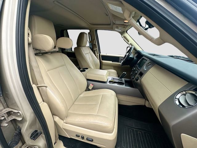 Used 2017 Ford Expedition Limited w/ Equipment Group 301A image 32