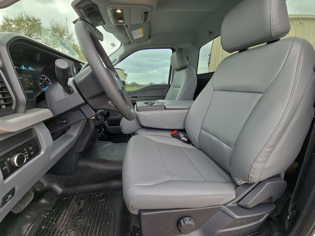 New 2026 Ford F250 XL w/ FX4 Off-Road Package image 10