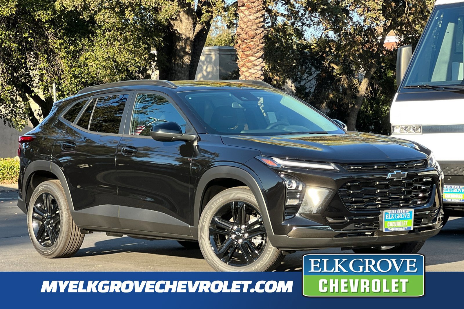 New 2026 Chevrolet Trax ACTIV w/ Driver Confidence Package FWD image 1
