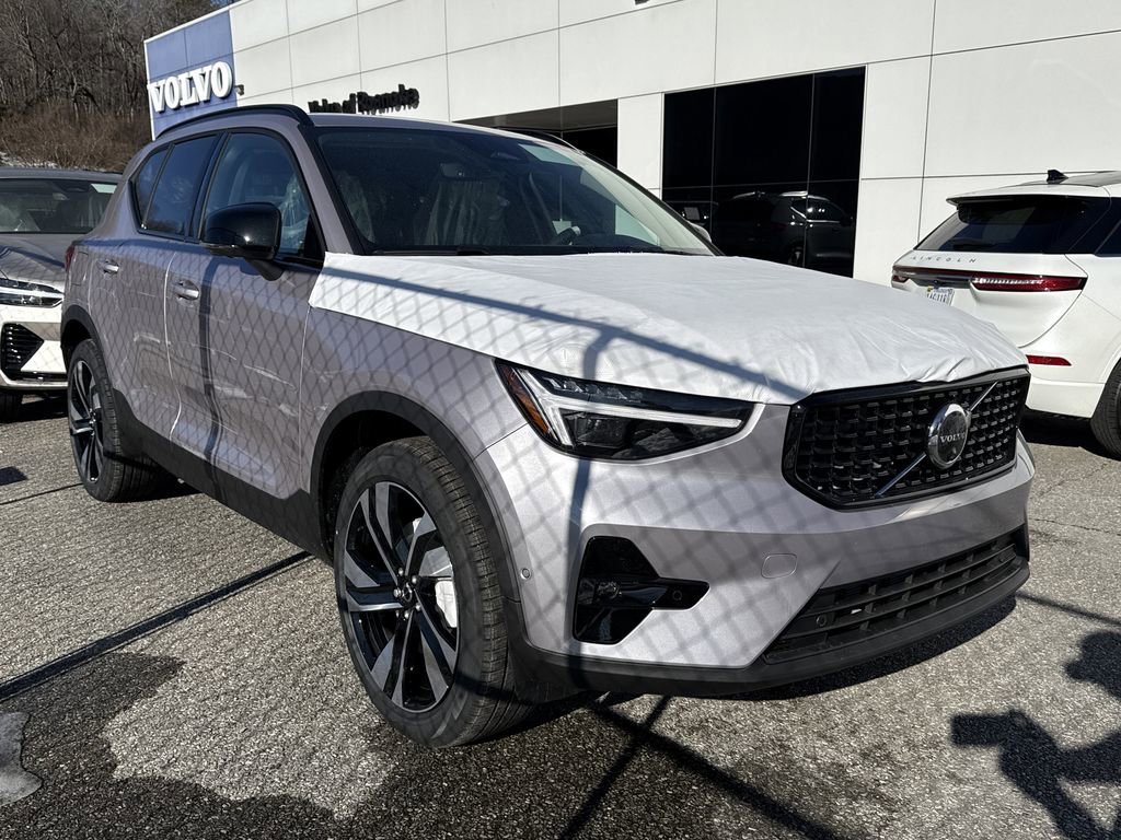 New 2026 Volvo XC40 B5 Ultra w/ Protection Package Premier image 1
