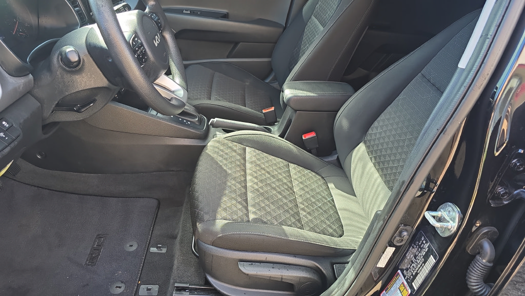 Used 2022 Kia Rio S FWD image 14