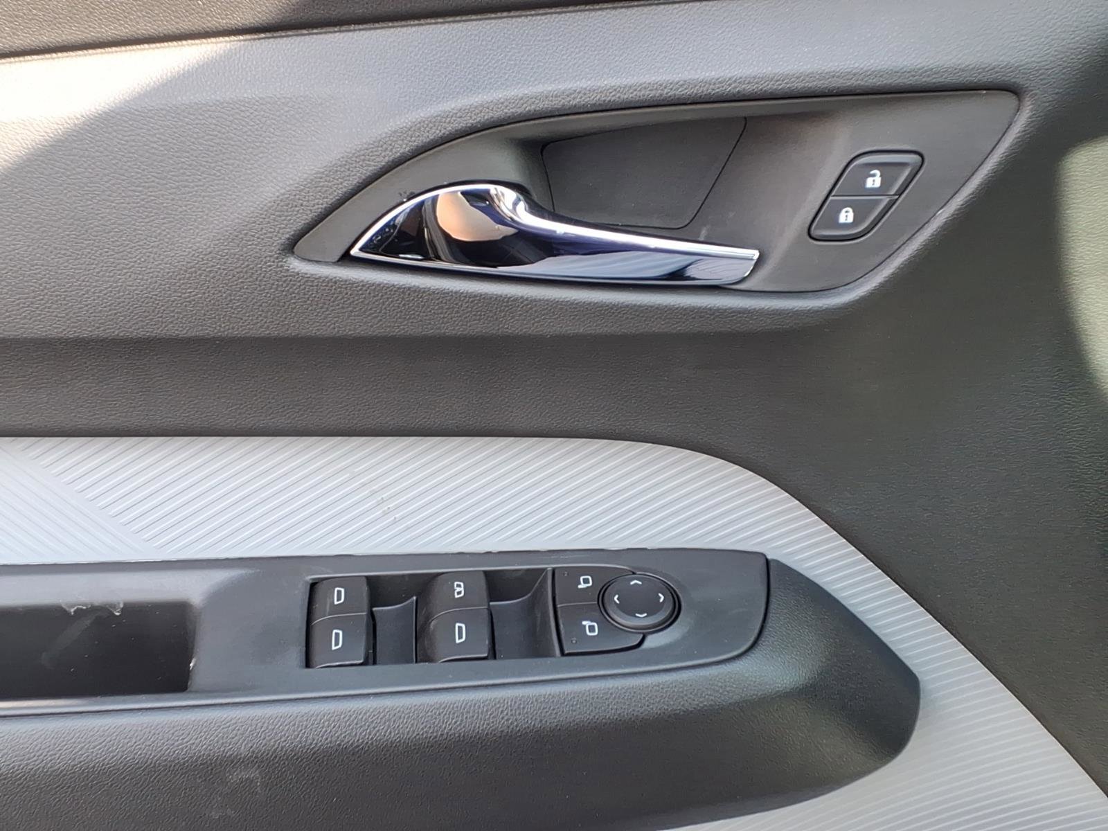 New 2027 Chevrolet Bolt RS w/ Technology Package FWD image 15