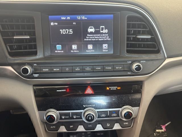 Used 2020 Hyundai Elantra SEL image 14