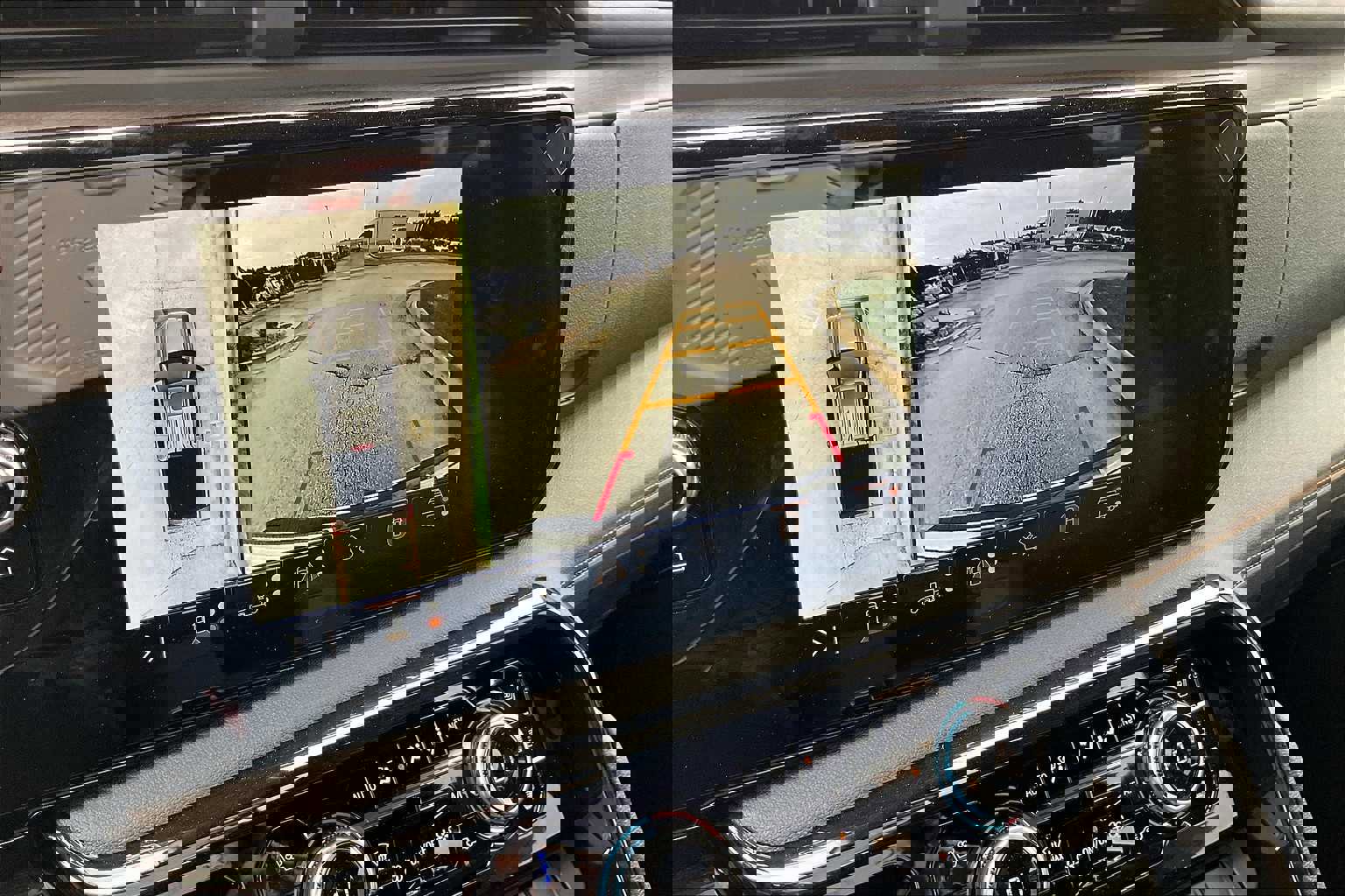 New 2025 GMC Sierra 1500 AT4 w/ AT4 Premium Package image 13