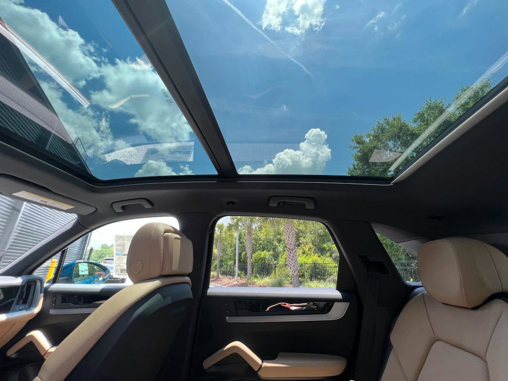 New 2025 Porsche Cayenne image 26