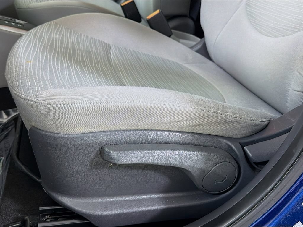Used 2016 Hyundai Accent SE FWD image 21