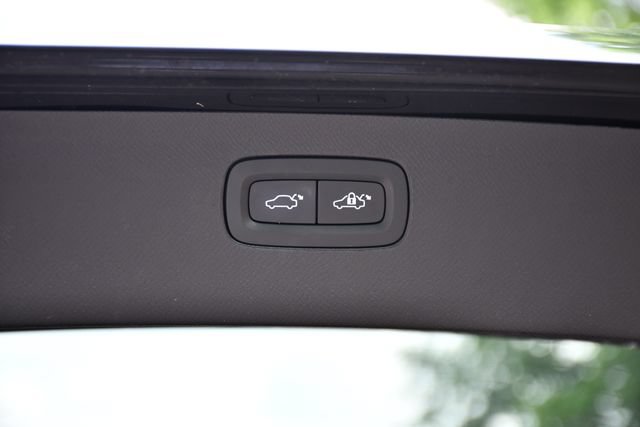 Certified 2023 Volvo XC90 B5 Plus w/ Protection Package Premier AWD/4WD image 21