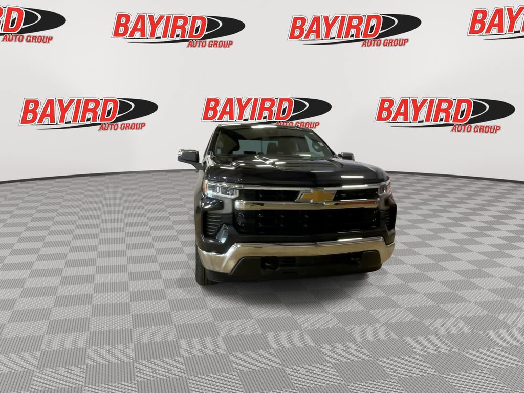Used 2022 Chevrolet Silverado 1500 LT AWD/4WD image 3