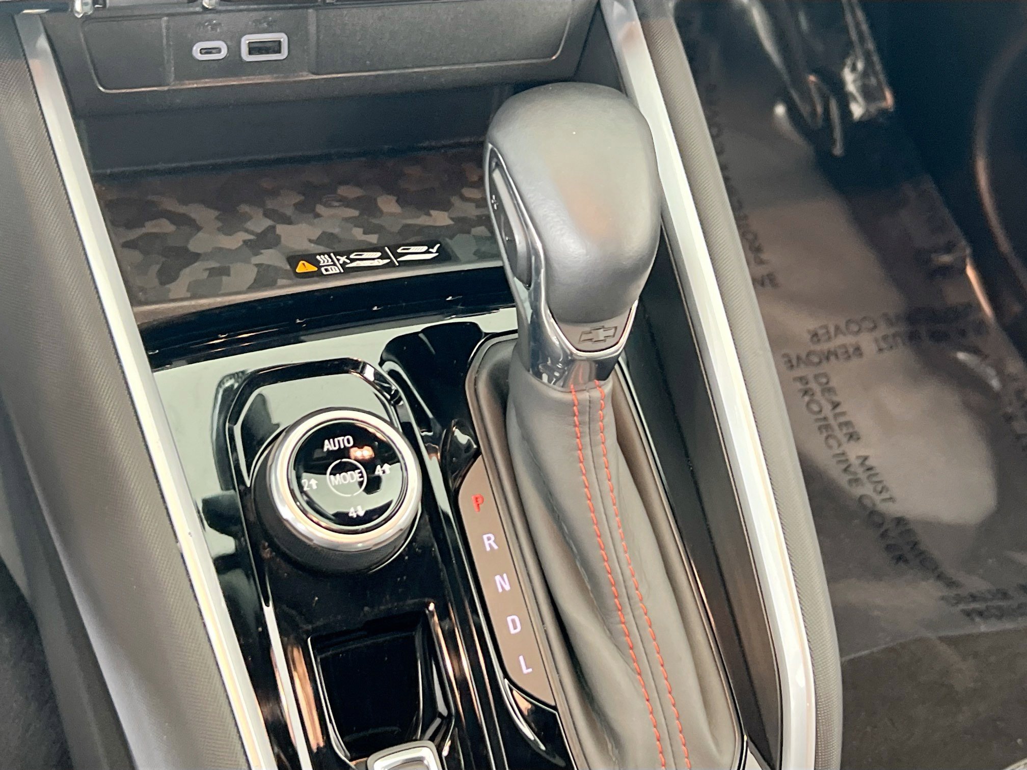 Used 2024 Chevrolet Colorado Z71 w/ Z71 Convenience Package 2 image 16