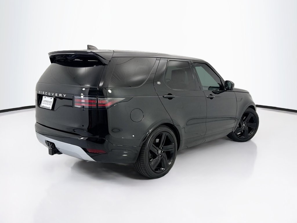 Used 2024 Land Rover Discovery Metropolitan Edition AWD/4WD image 5