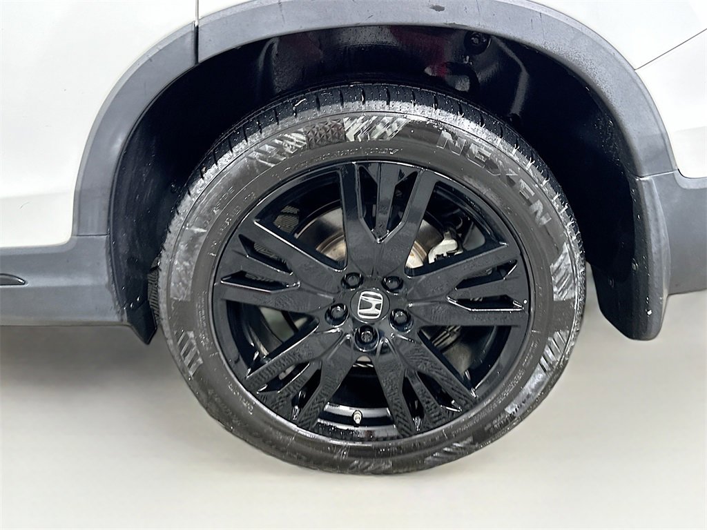 Certified 2022 Honda Pilot Black Edition image 24