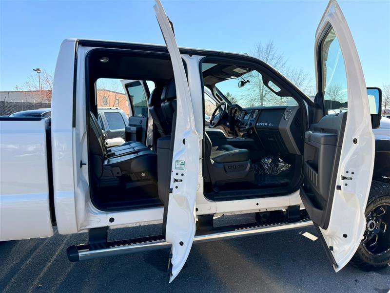 Used 2011 Ford F350 Lariat w/ Lariat Ultimate Pkg AWD/4WD image 13