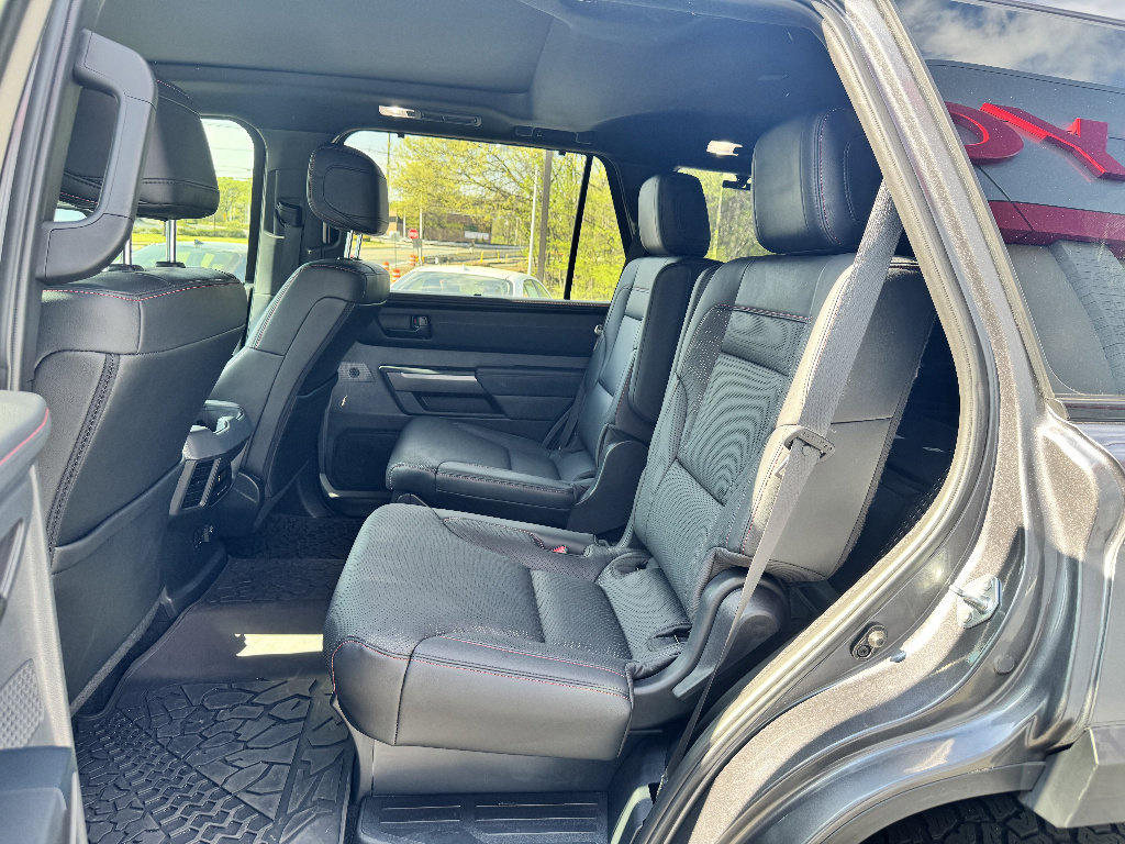 Used 2024 Toyota Sequoia TRD Pro AWD/4WD image 9