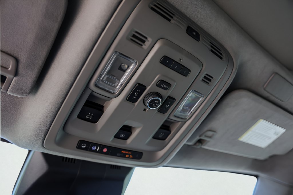 Used 2023 Cadillac Escalade Premium Luxury Platinum w/ LPO, Radiant Package RWD image 24