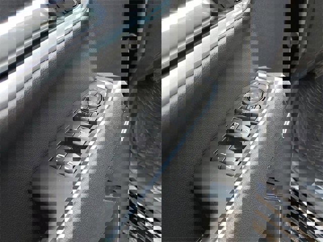 New 2025 GMC Sierra 2500 SLT w/ SLT Premium Package image 19