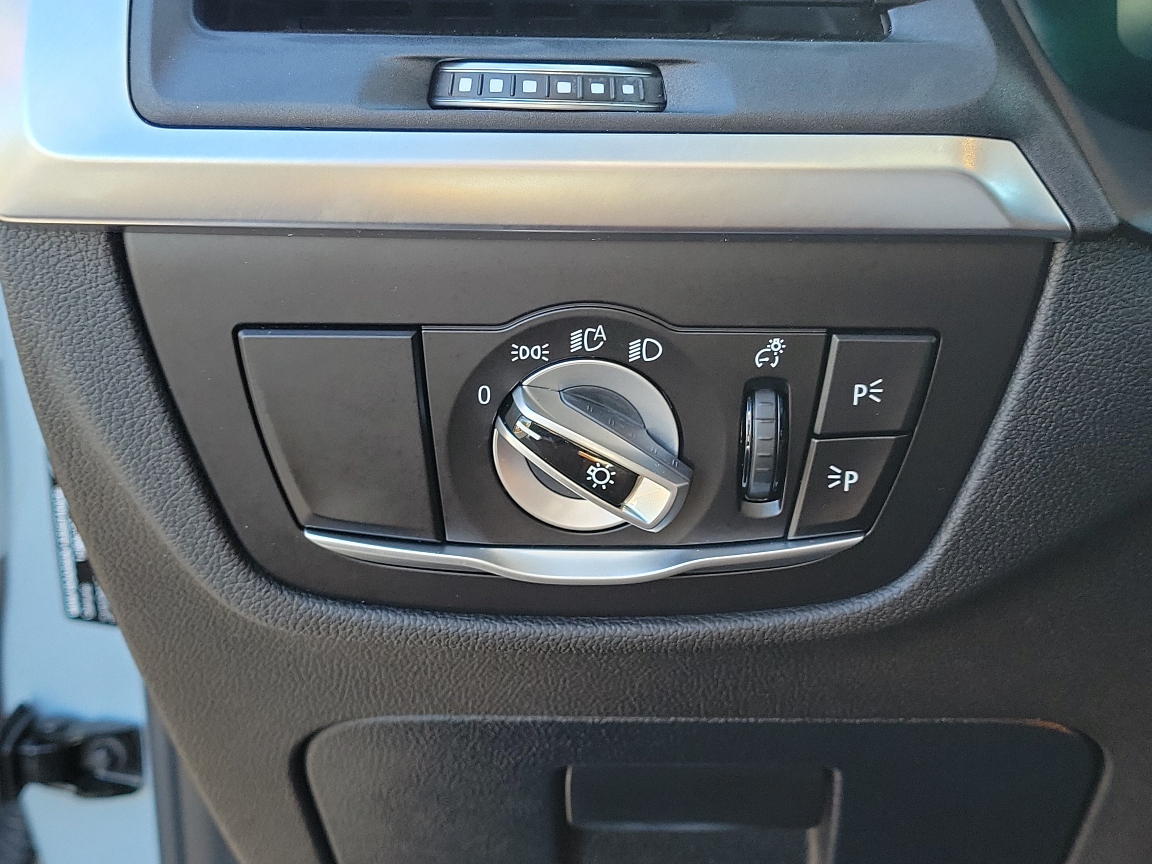 Used 2023 BMW X3 sDrive30i w/ M Sport Package RWD image 32