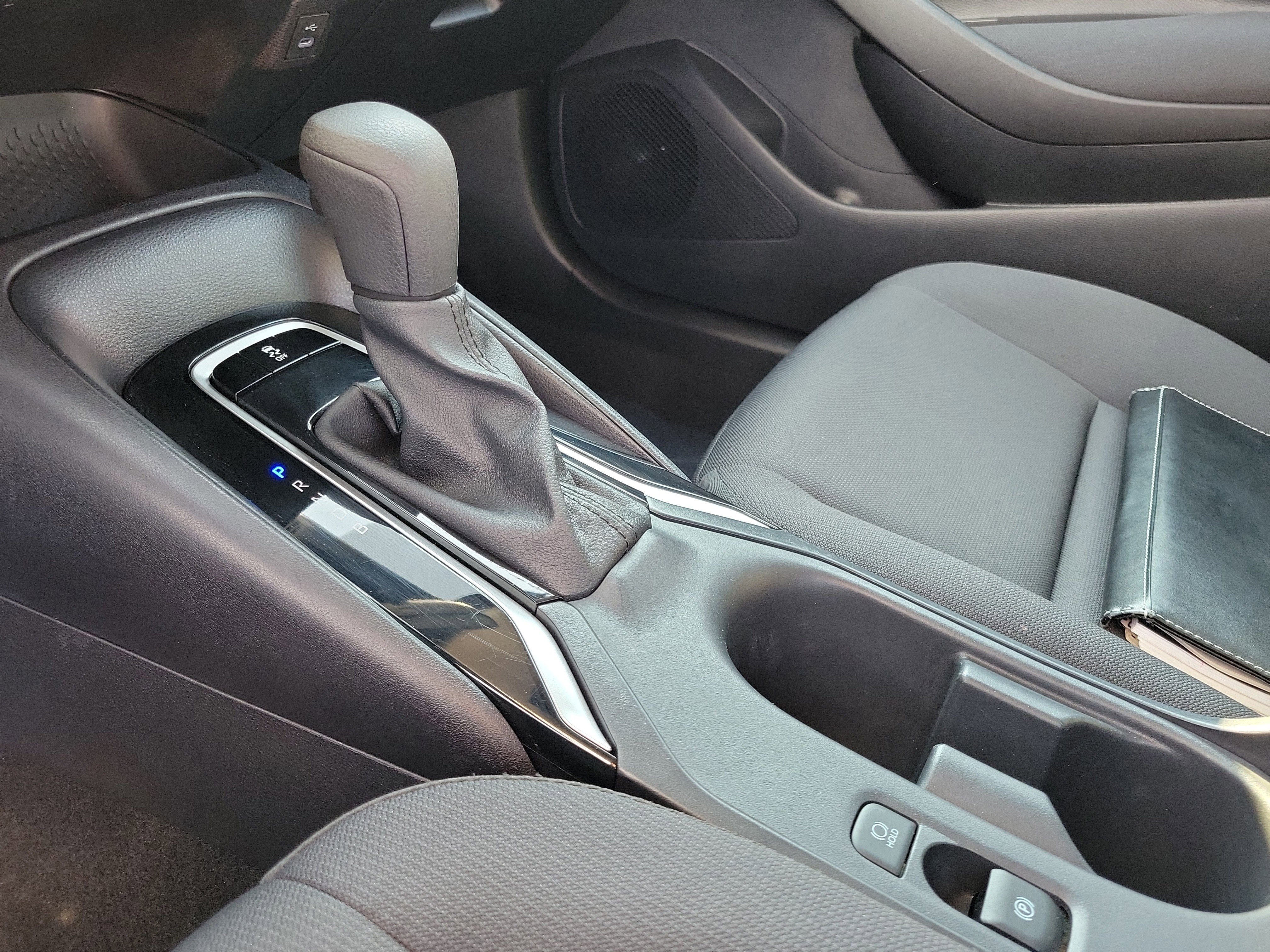 Used 2025 Toyota Corolla LE image 29