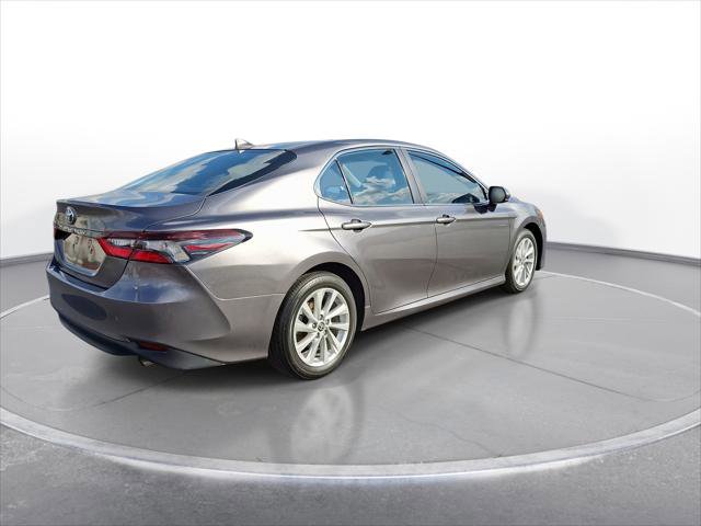 Used 2024 Toyota Camry LE image 7
