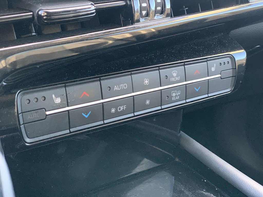 Used 2022 Toyota Mirai XLE image 16