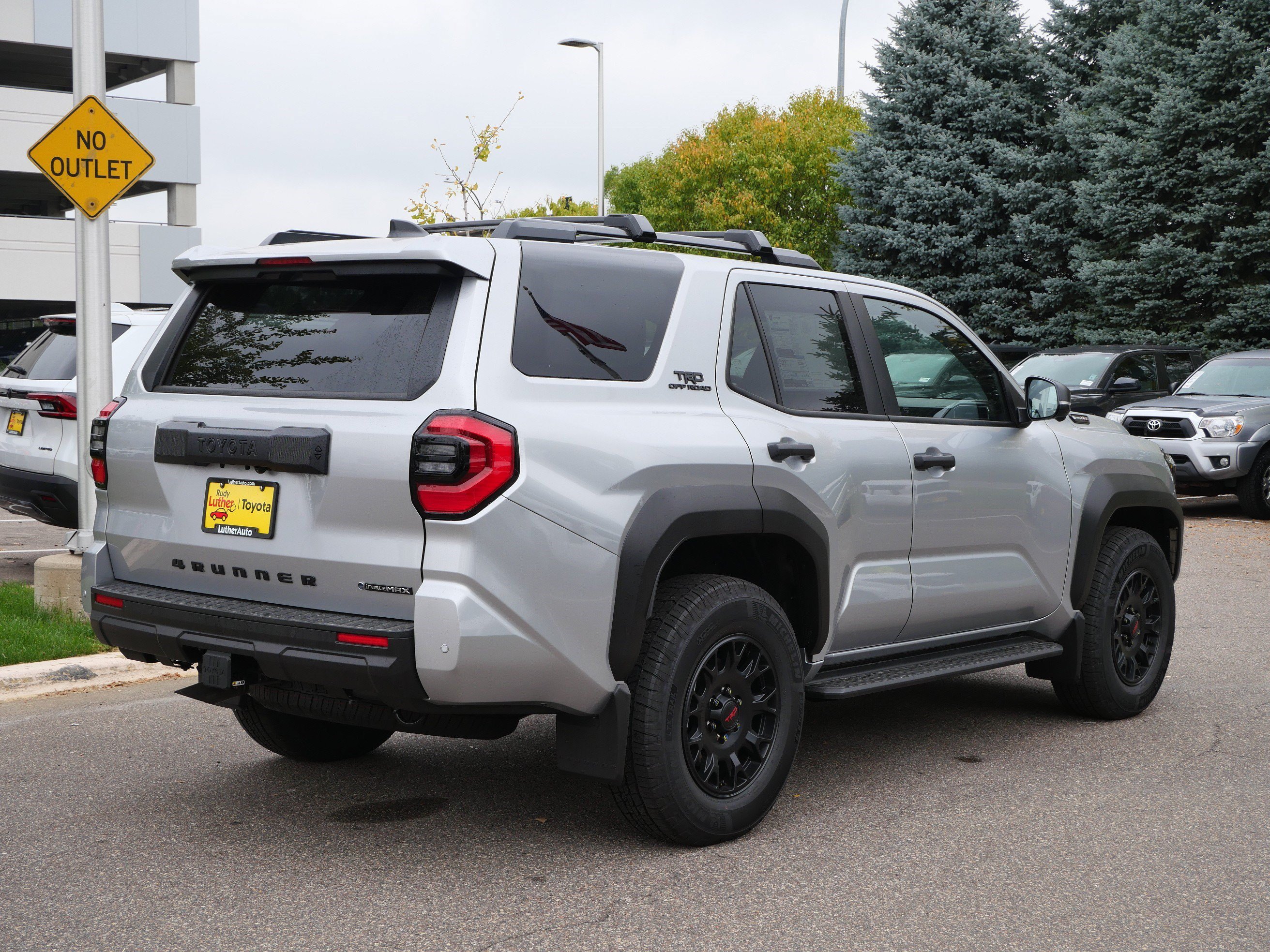 New 2026 Toyota 4Runner TRD Off-Road Premium AWD/4WD image 2