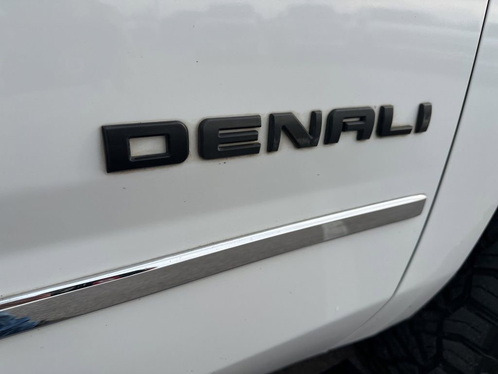 Used 2020 GMC Yukon Denali w/ Denali Ultimate Package image 48