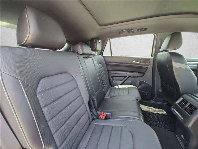 Used 2020 Volkswagen Atlas Cross Sport SEL Premium AWD/4WD image 19