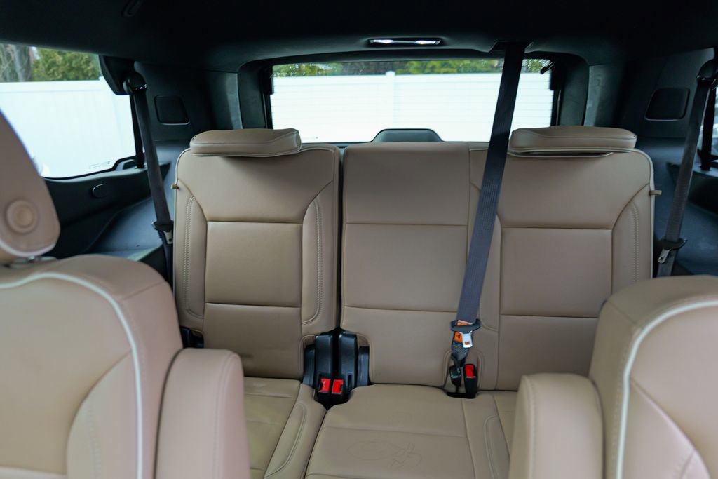 Used 2023 Chevrolet Tahoe Premier AWD/4WD image 31