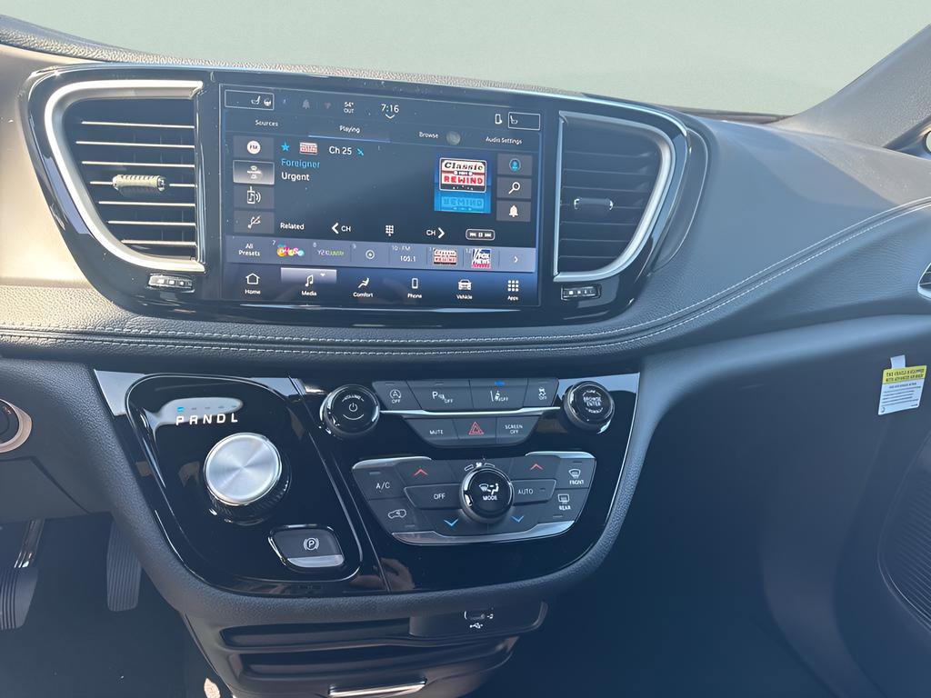 New 2026 Chrysler Pacifica Select FWD image 20
