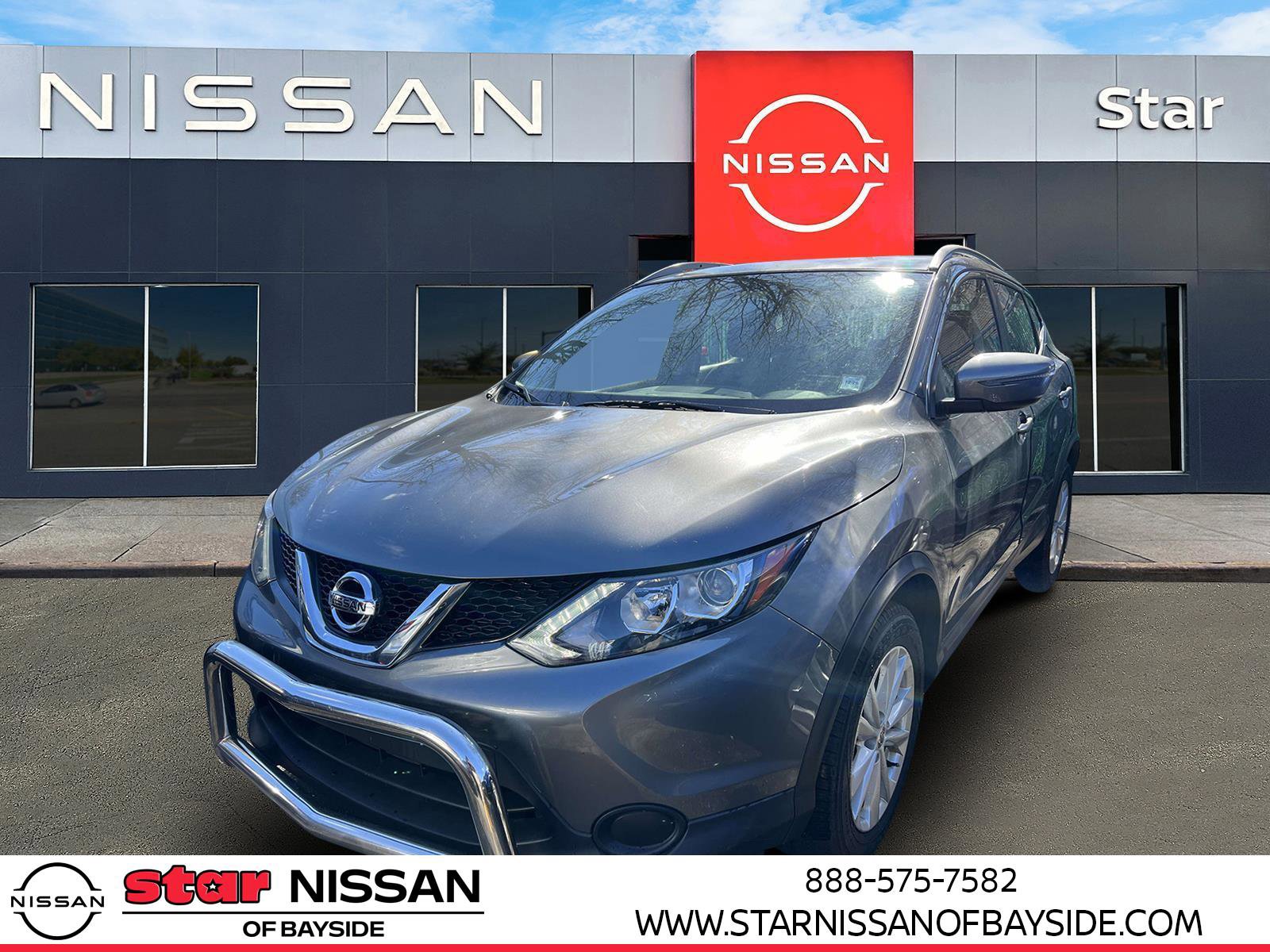 Used 2017 Nissan Rogue Sport SV AWD/4WD image 2