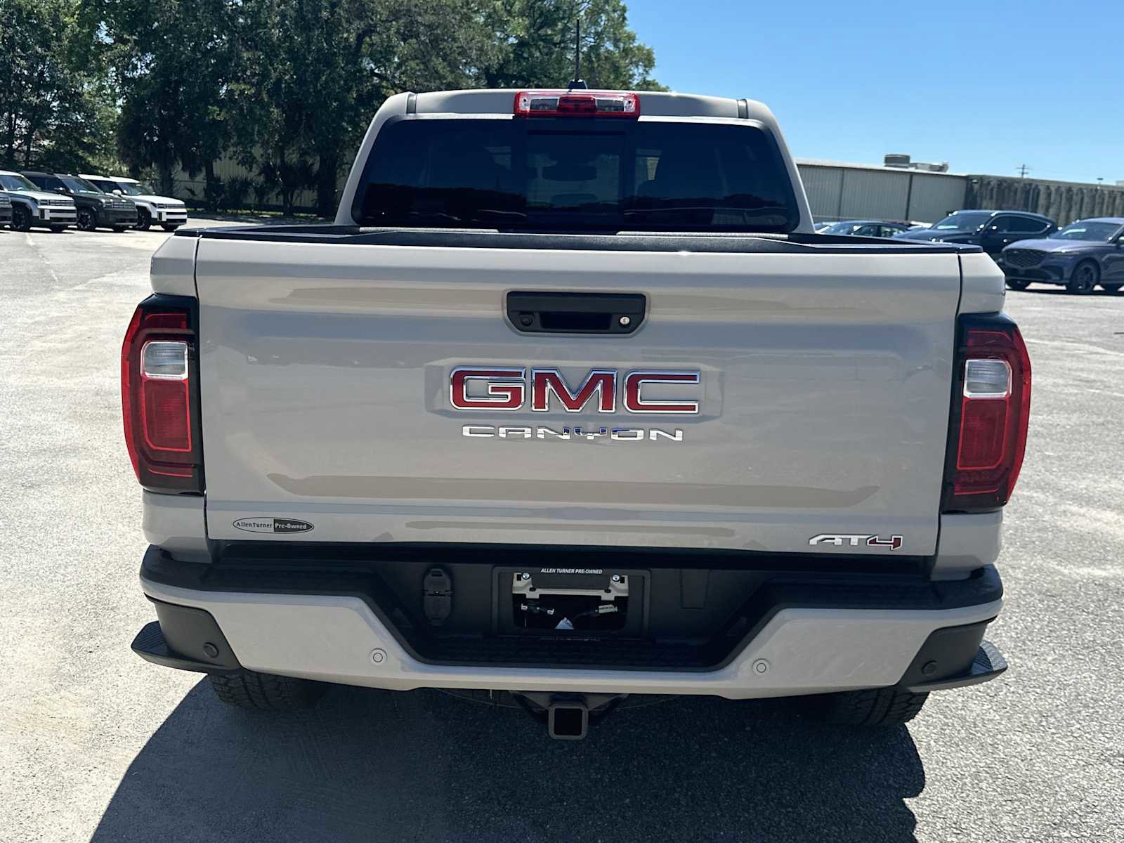 Used 2026 GMC Canyon AT4 w/ AT4 Premium Package AWD/4WD image 8