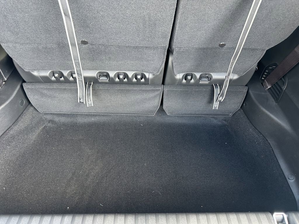 New 2026 Chrysler Pacifica Select image 17