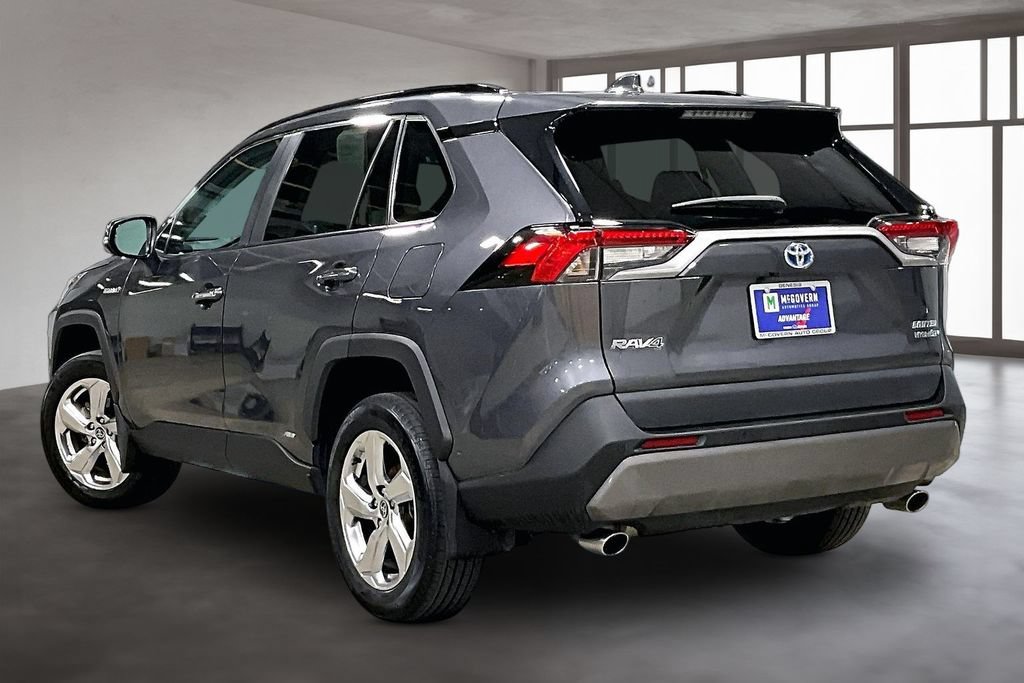 Used 2021 Toyota RAV4 Limited AWD/4WD image 4
