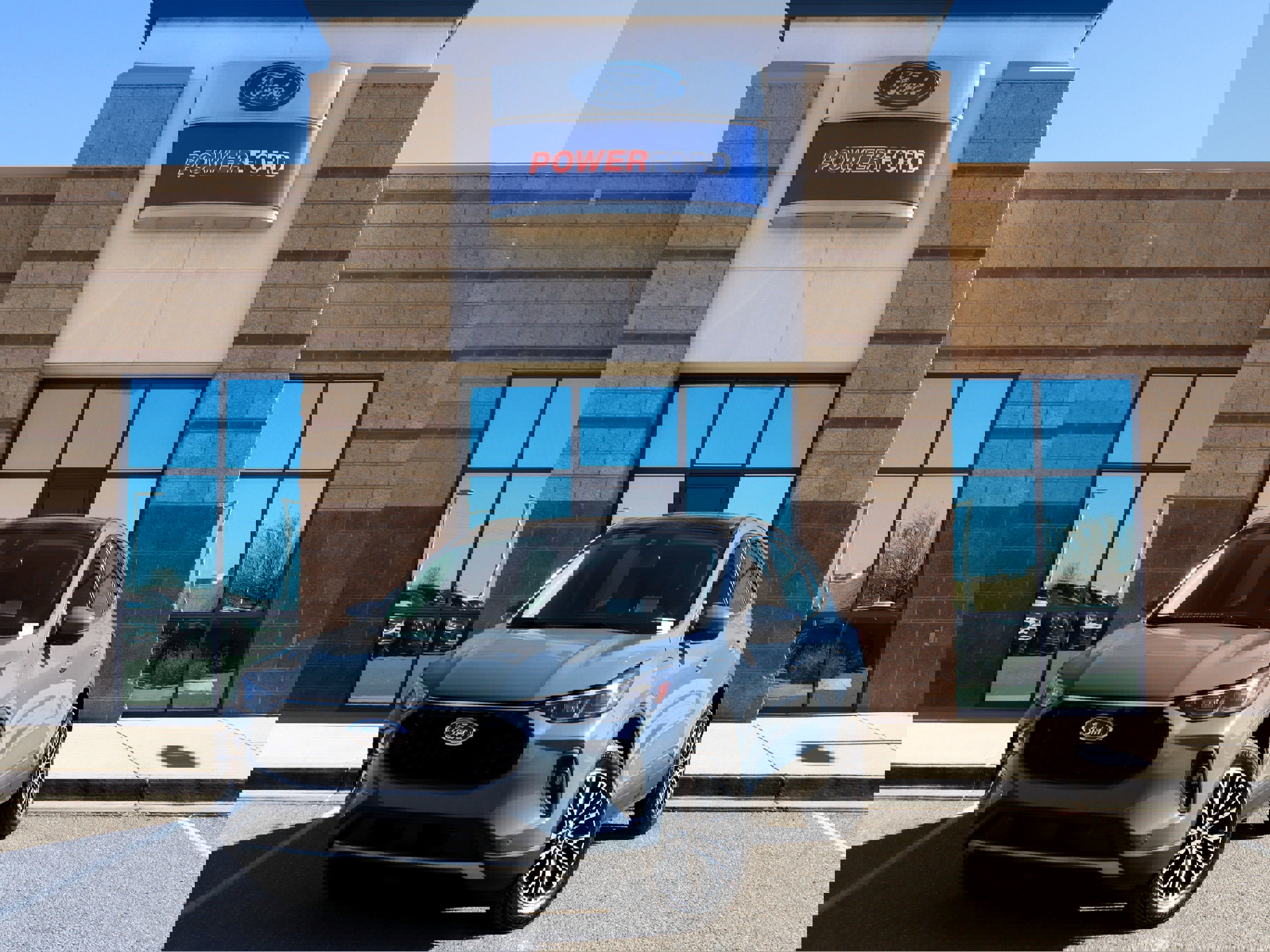 New 2025 Ford Escape SE w/ PHEV Premium Package image 2