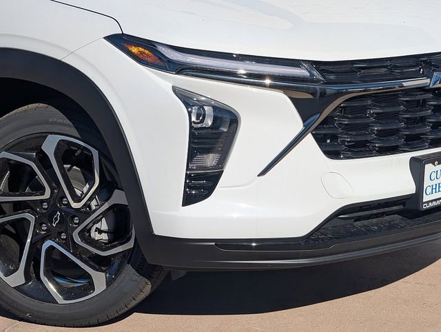 New 2026 Chevrolet Trax RS w/ Driver Confidence Package FWD image 3
