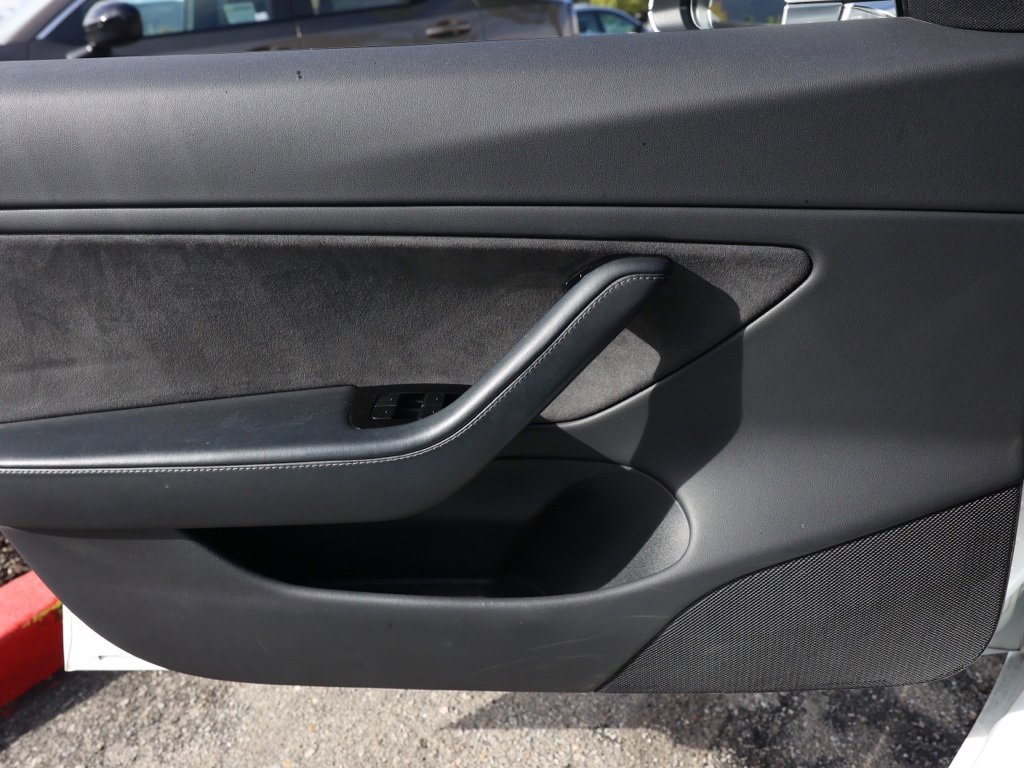 Used 2018 Tesla Model 3 Long Range image 22