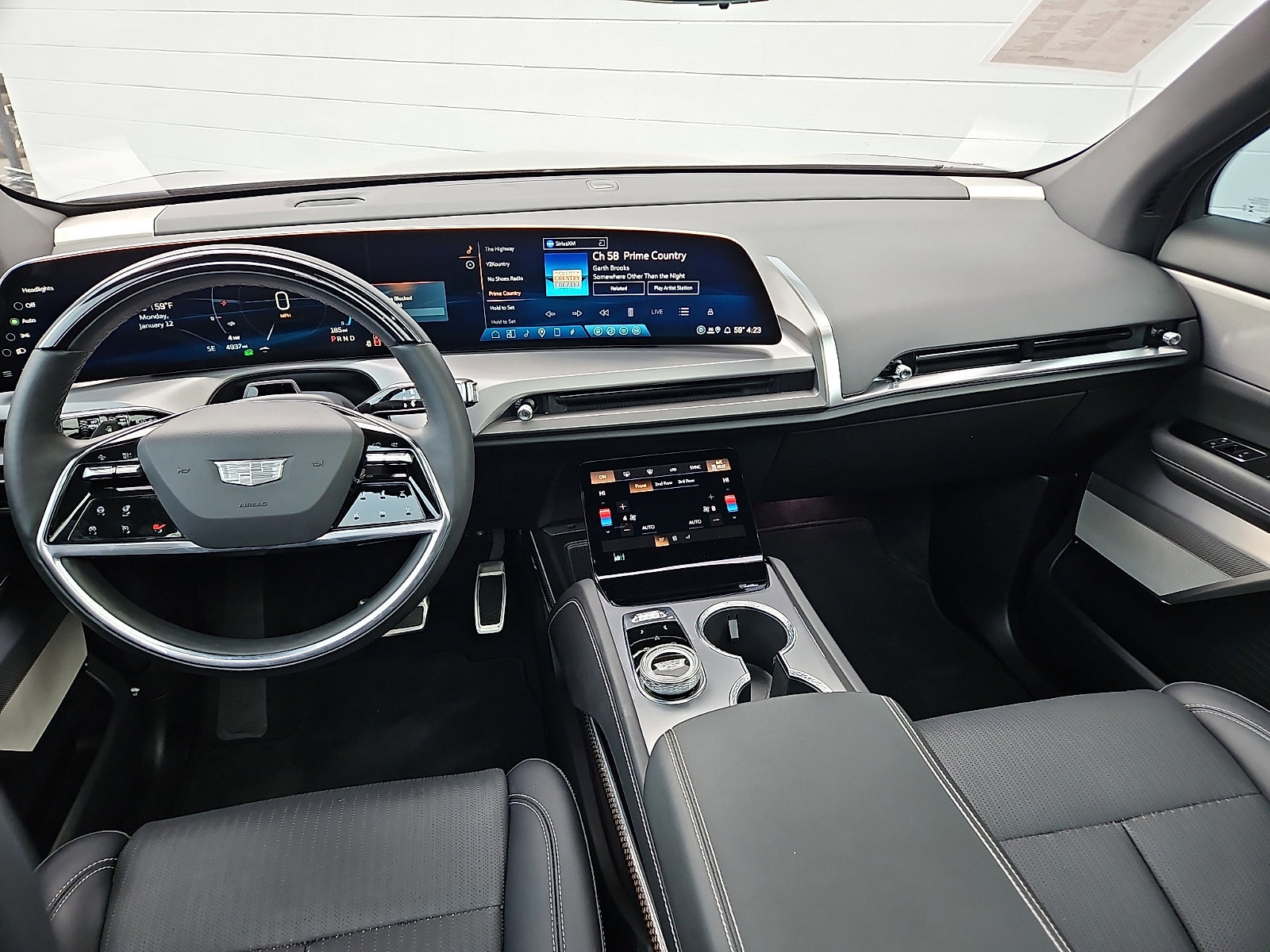 Certified 2026 Cadillac Vistiq Luxury image 6