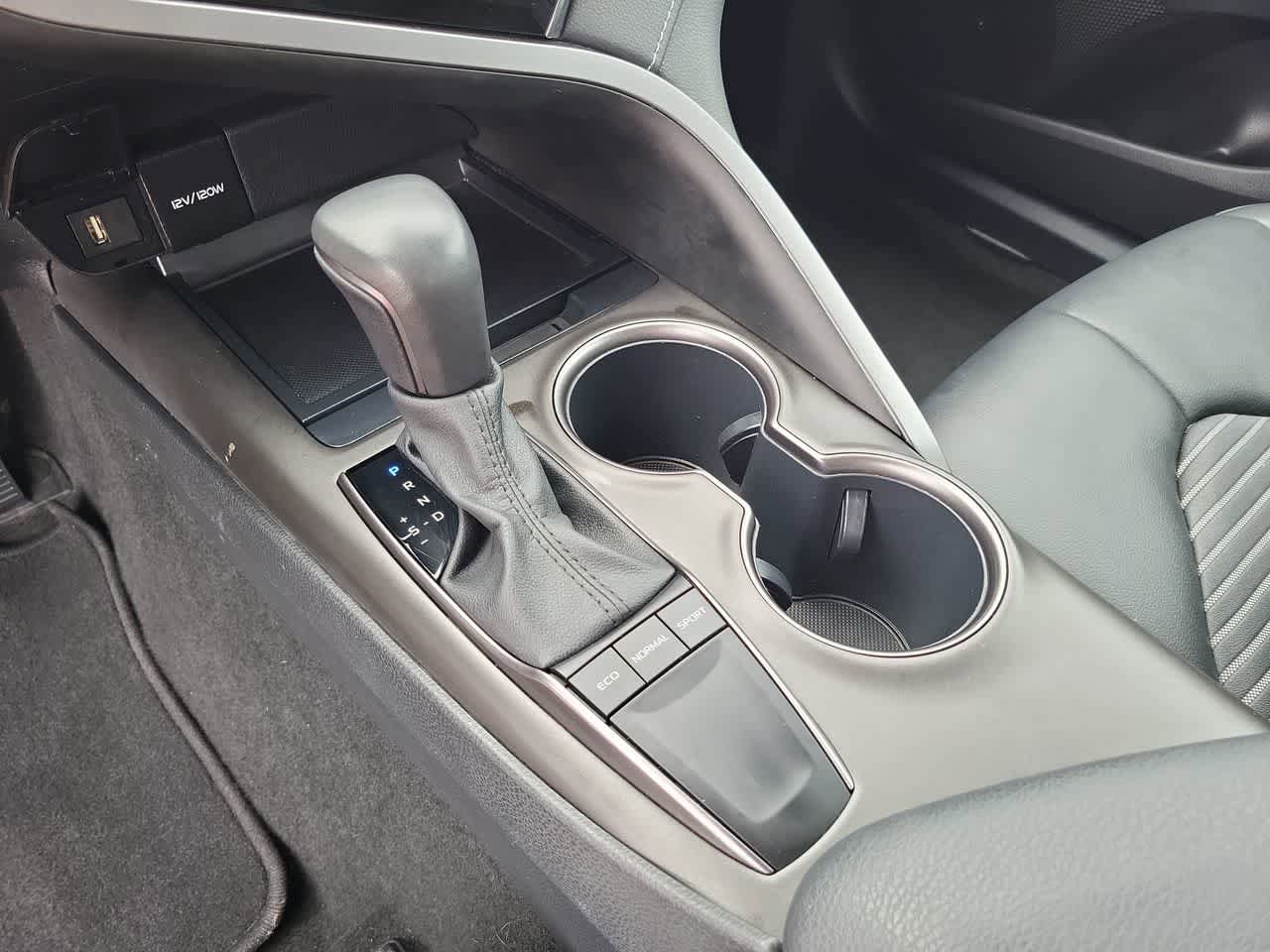 Used 2023 Toyota Camry SE FWD image 25