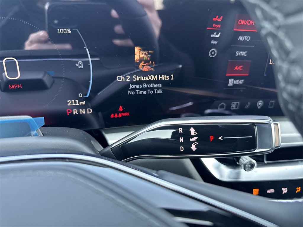 New 2026 Cadillac Lyriq V image 20