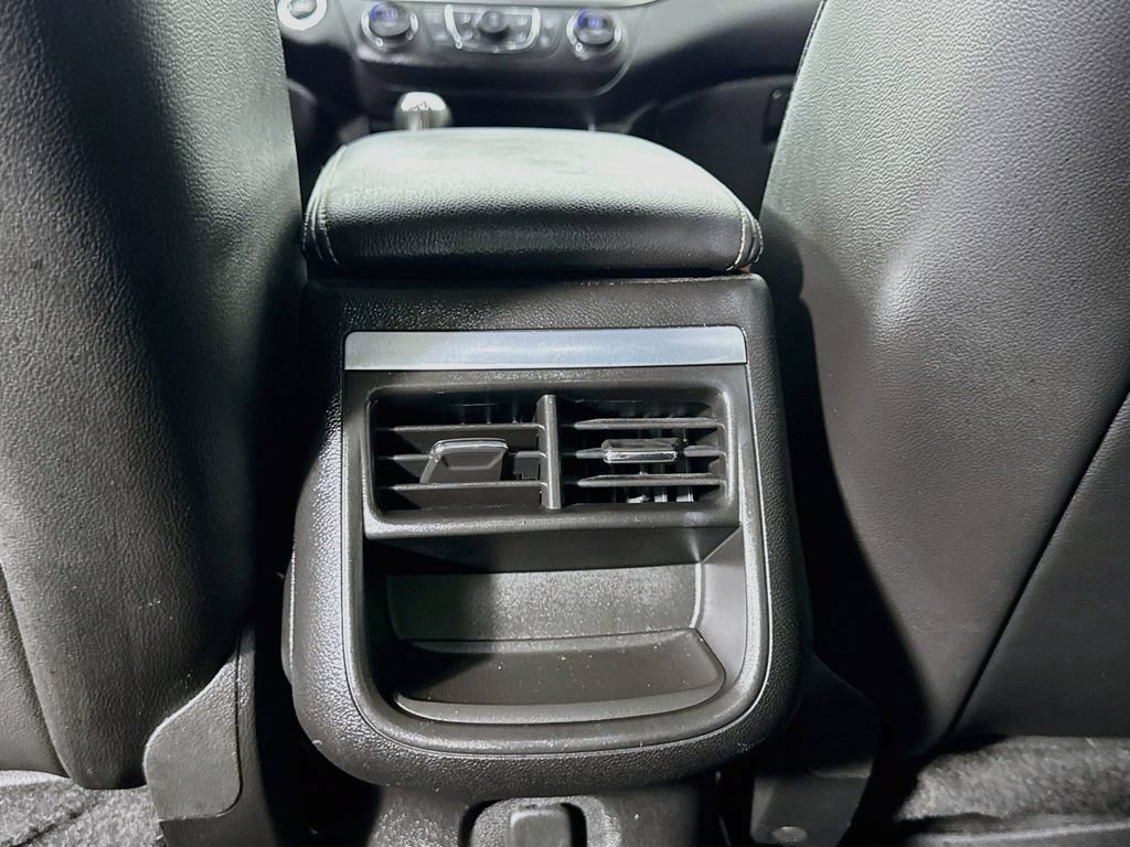 Used 2018 Chevrolet Impala LT FWD image 29