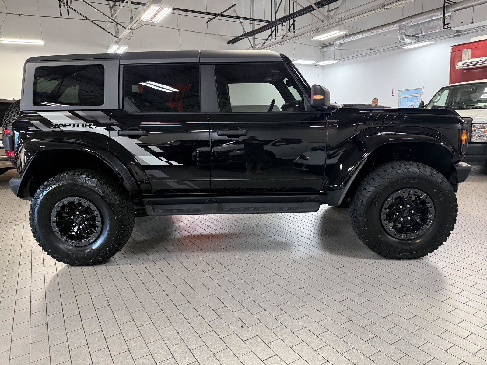 Used 2024 Ford Bronco Raptor AWD/4WD image 36