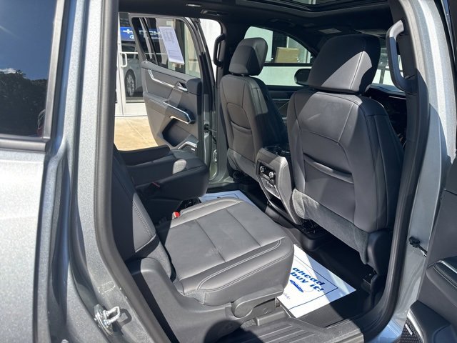 Used 2025 GMC Acadia Elevation w/ Elevation Premium Package image 26