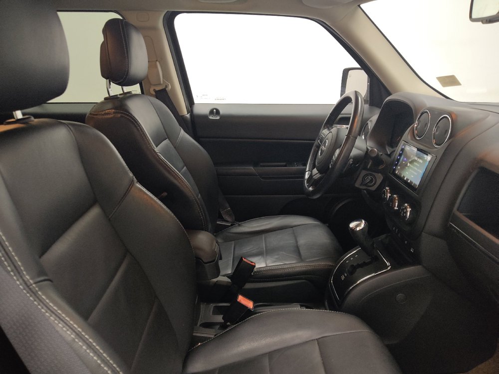 Used 2017 Jeep Patriot High Altitude FWD image 21