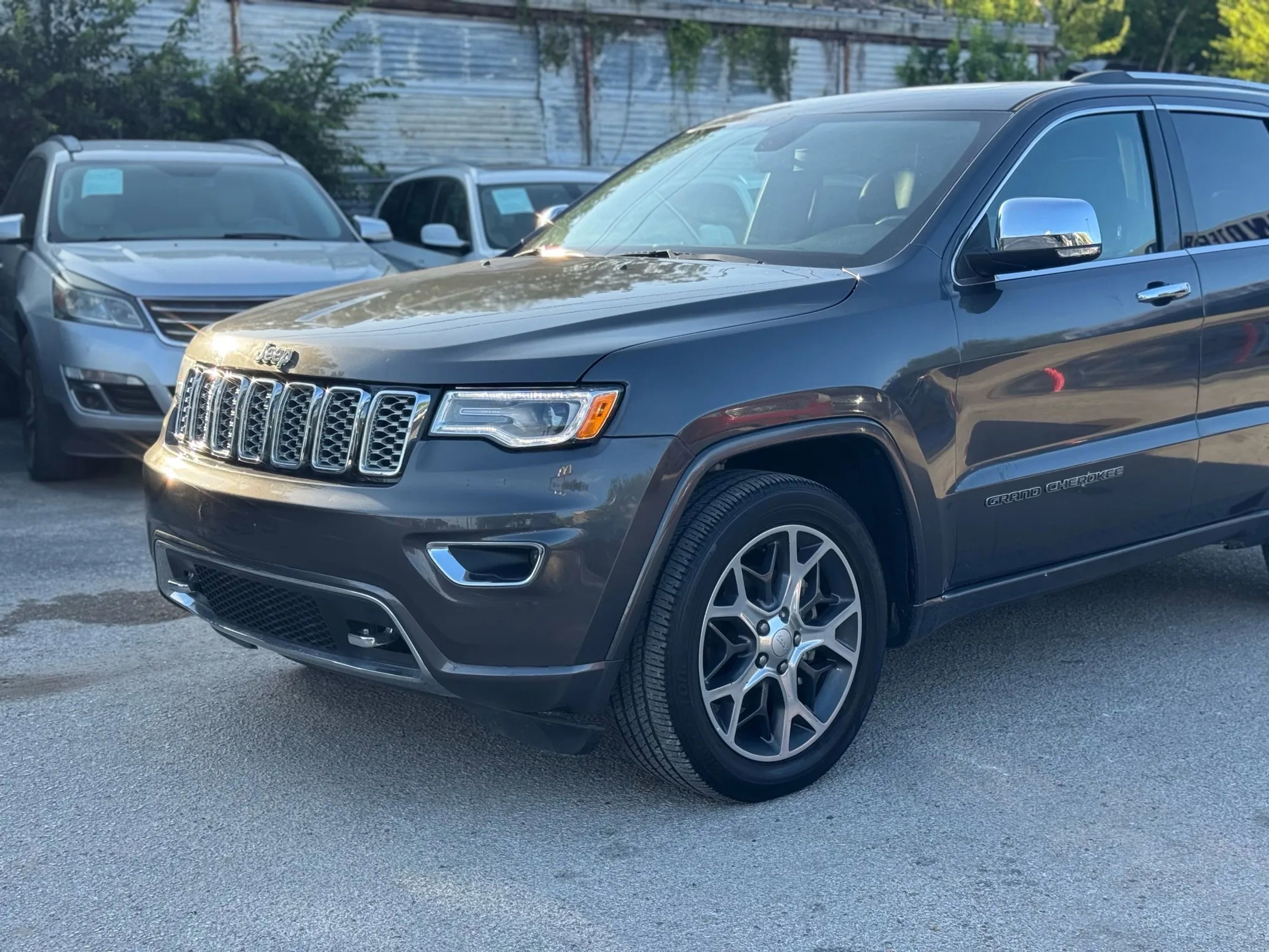 Used 2019 Jeep Grand Cherokee Overland image 6