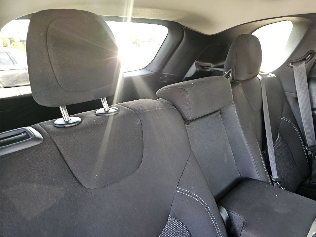 Used 2019 Jeep Cherokee Latitude w/ Popular Appearance Group image 38