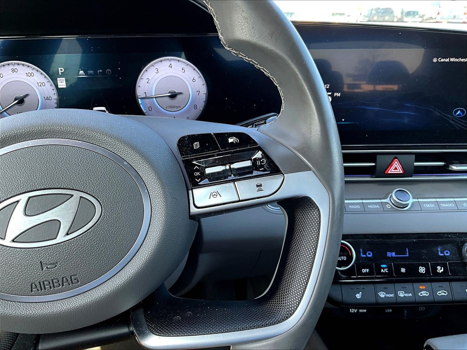 Used 2024 Hyundai Elantra SEL w/ Convenience Package FWD image 12