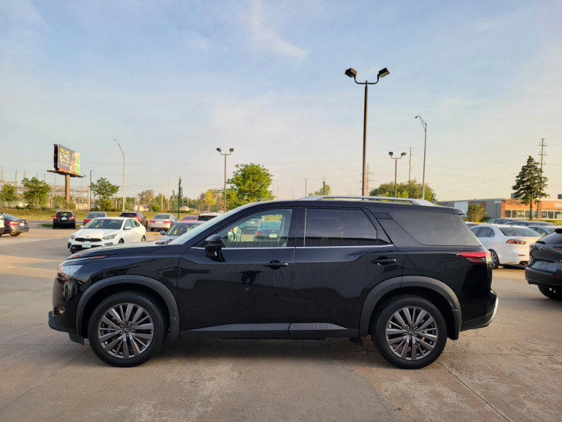 Used 2022 Nissan Pathfinder SL w/ SL Premium Package FWD image 4